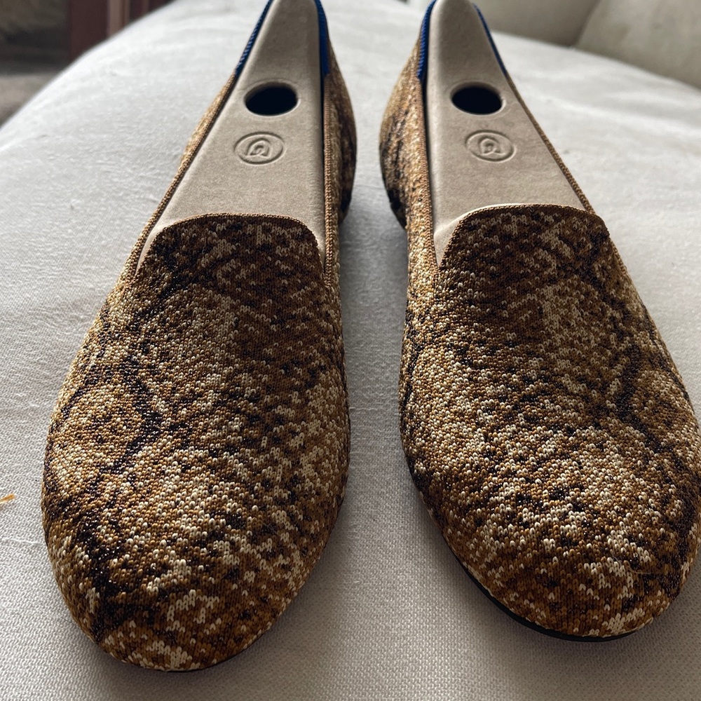 New in Box! Rothy’s The Loafer - Bronze Metallic Python size 11